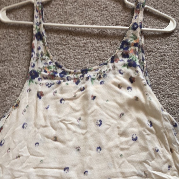 Tank - Picture 9 of 9